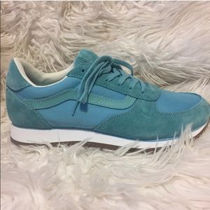 Vans Runner in Aqua Sea